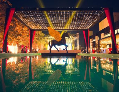 sangeet-decor-pool-decor-wedding-decor-ideas-beautiful-sangeet-decor-ideas